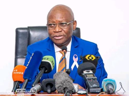Ebola en RDC : seuls 25 % des partenaires justifient les fonds, Roger Kamba durcit le contrôle.