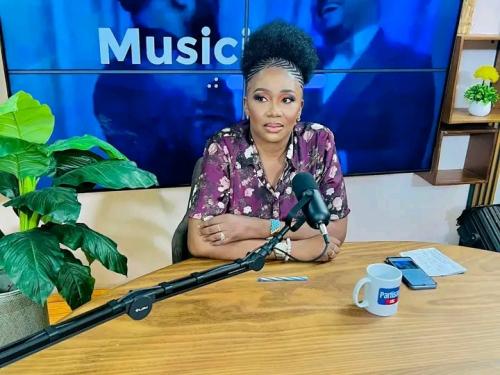 RDC : le CSAC impose un embargo médiatique de 60 jours à Paulette Kimuntu Ndombe.