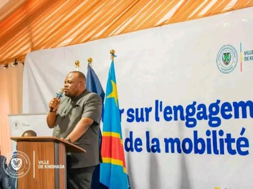 Kinshasa : Daniel Bumba ouvre un atelier pour améliorer la circulation et développer le transport multimodal.