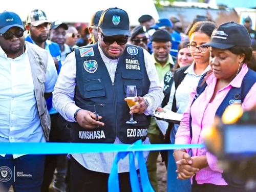 Kinshasa : Daniel Bumba inaugure un premier site de regroupement des déchets à Ngiri-Ngiri, 400 prévus dans la capitale.