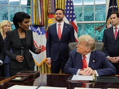 Donald Trump sur la violation de l’accord de paix par KGAME : « Oui, nous allons l’arrêter s’il y a une violation »