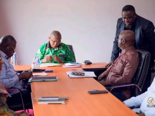 Kongo-Central : L'Assemblée Provinciale Autorise l'Instruction Judiciaire Contre le Gouverneur