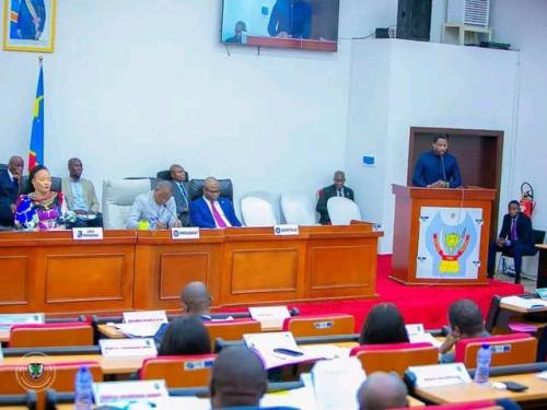Kinshasa : dix mois d’arriérés de salaire, les députés provinciaux boycottent la rentrée parlementaire.