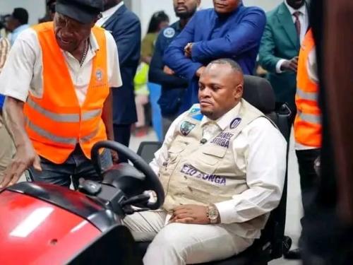 campagne d’assainissement du secteur des transports: Daniel Bumba Lubaki prêche par l'exemple